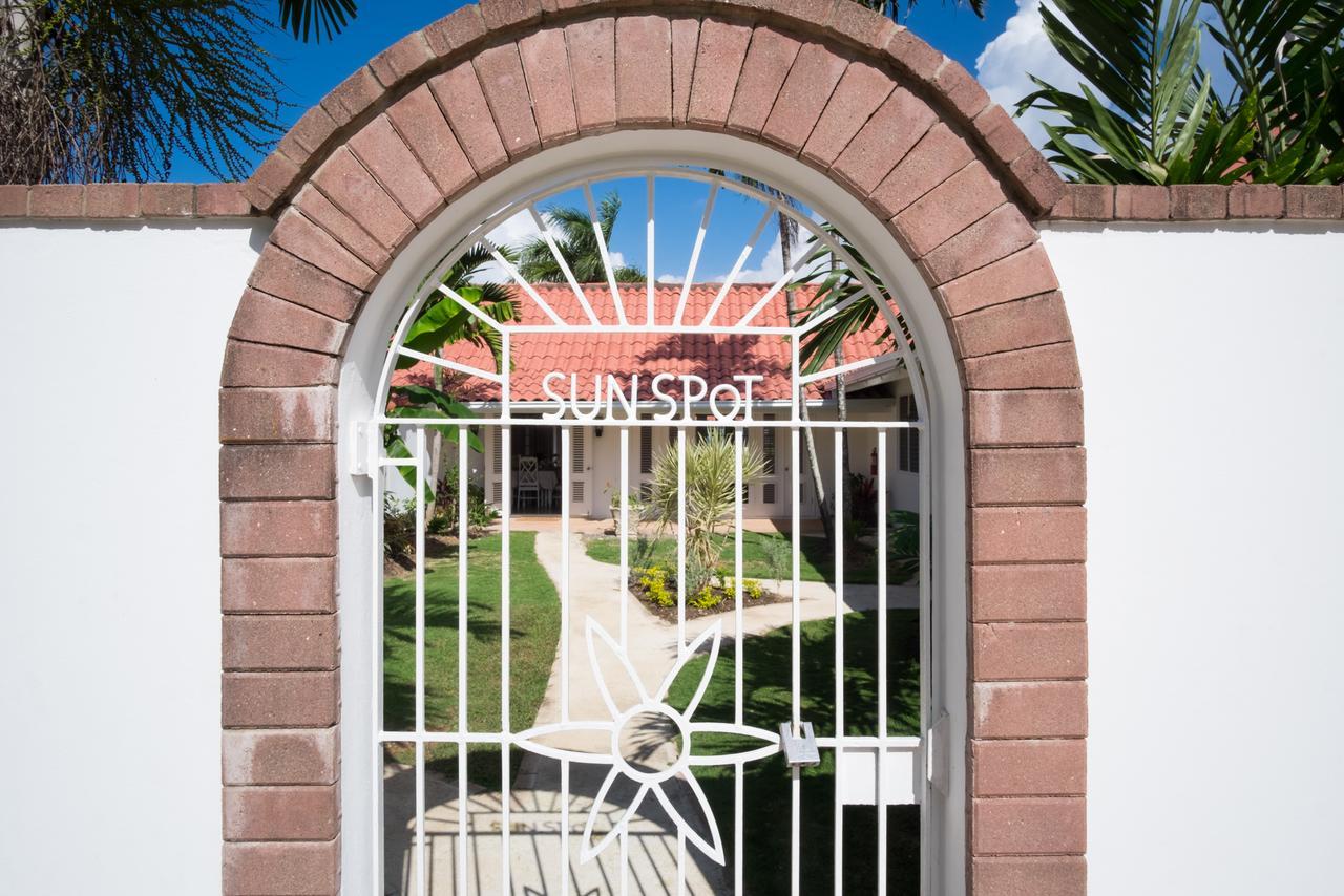 Sunspot Villa Runaway Bay Εξωτερικό φωτογραφία